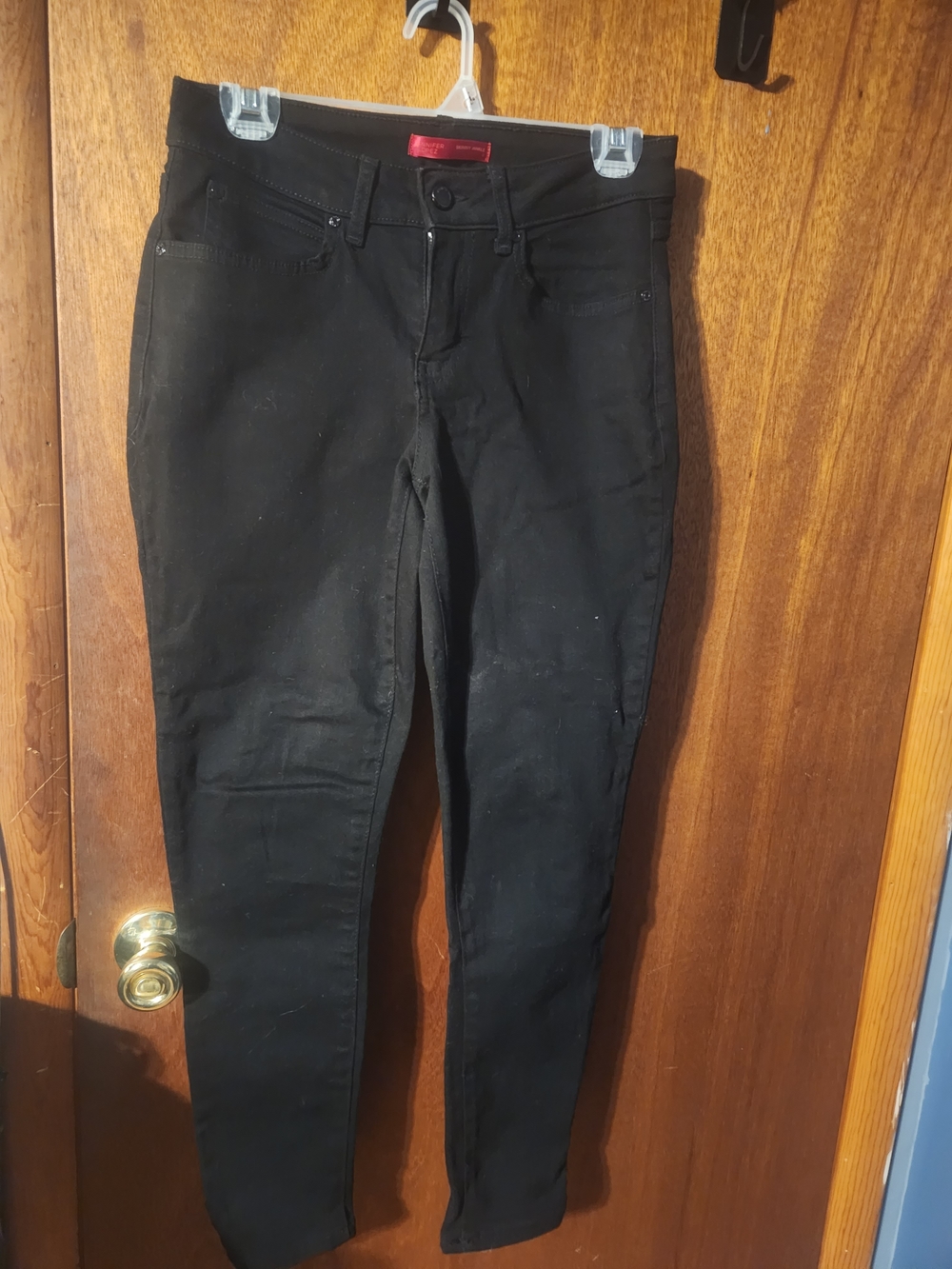 Jennifer Lopez Black Skinny Jeans - Sleek High-Rise Style